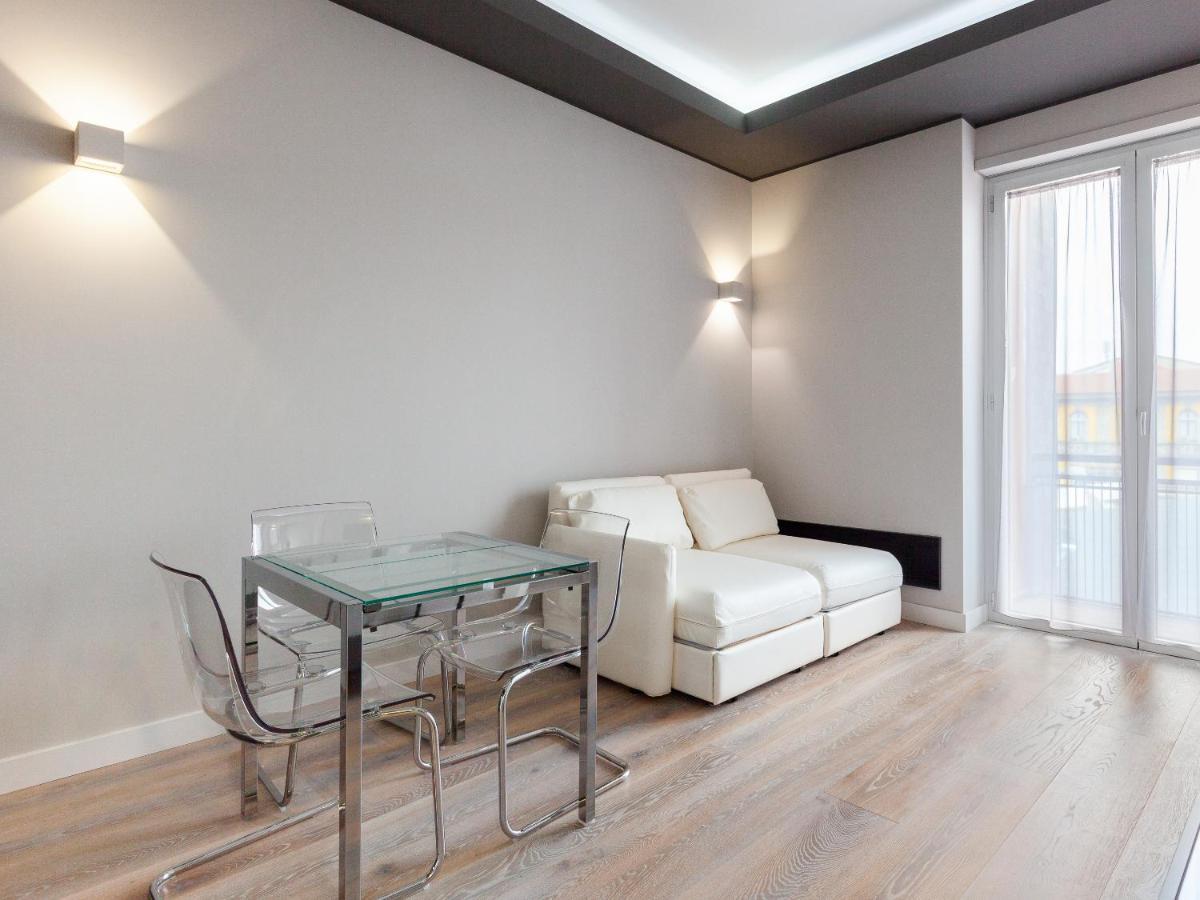 Easyhomes-City Centre Suites Milaan Buitenkant foto