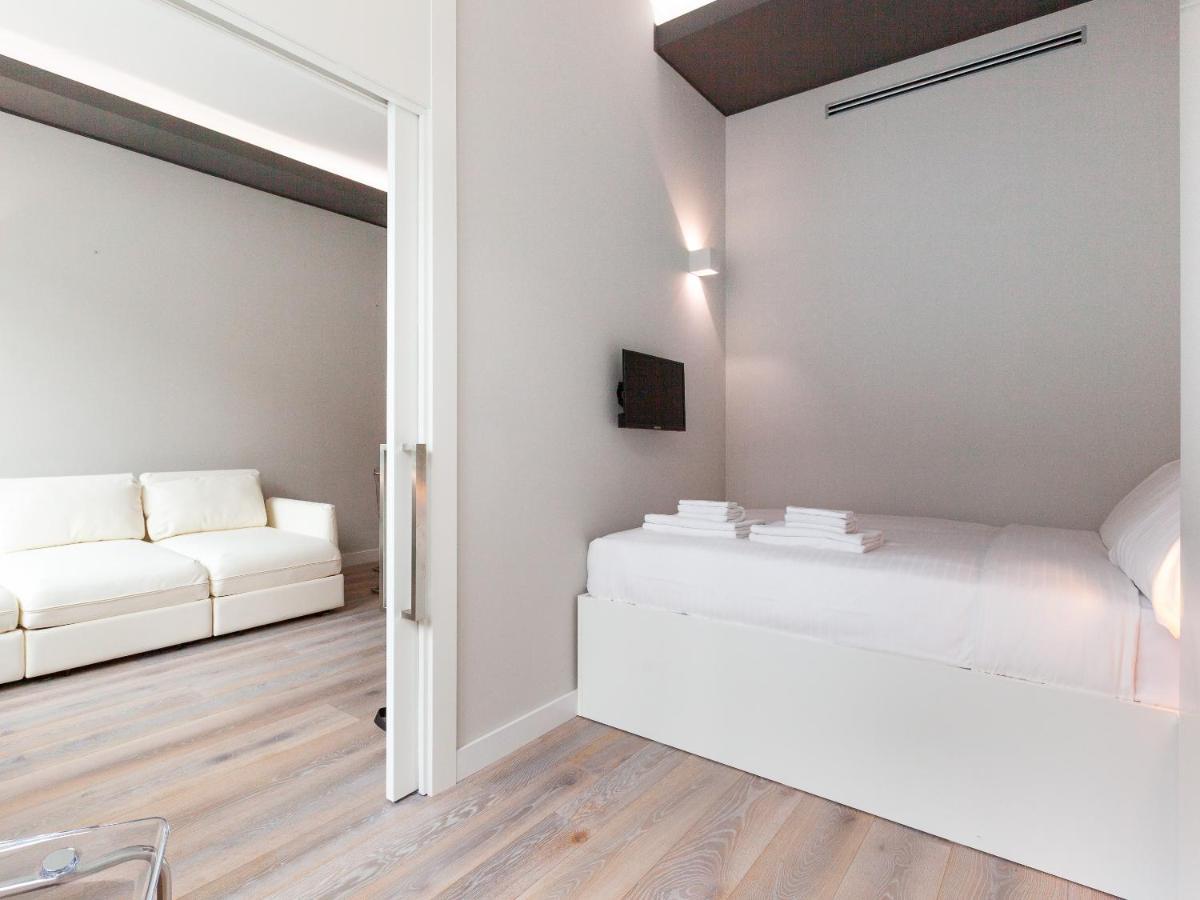 Easyhomes-City Centre Suites Milaan Buitenkant foto