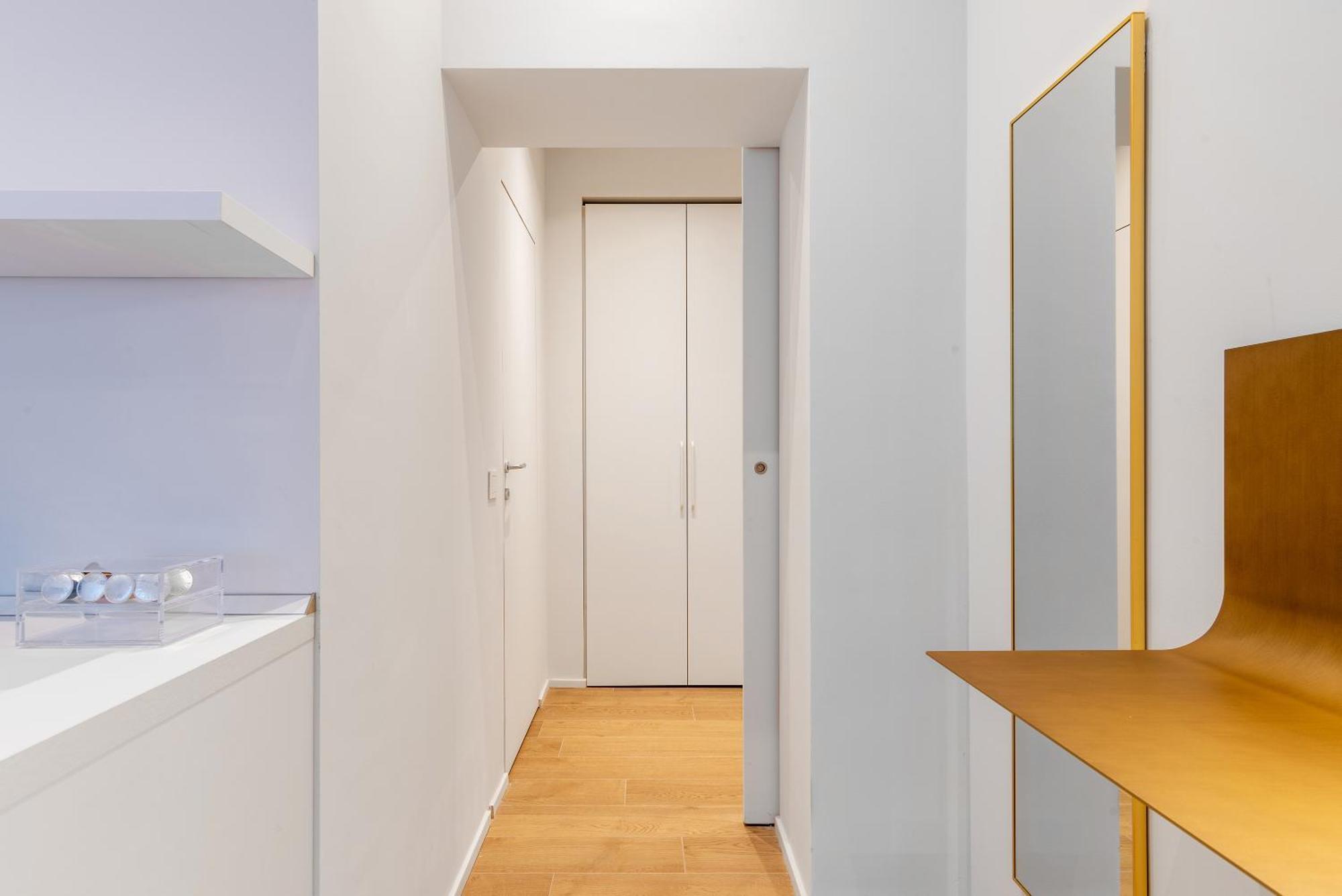 Easyhomes-City Centre Suites Milaan Buitenkant foto