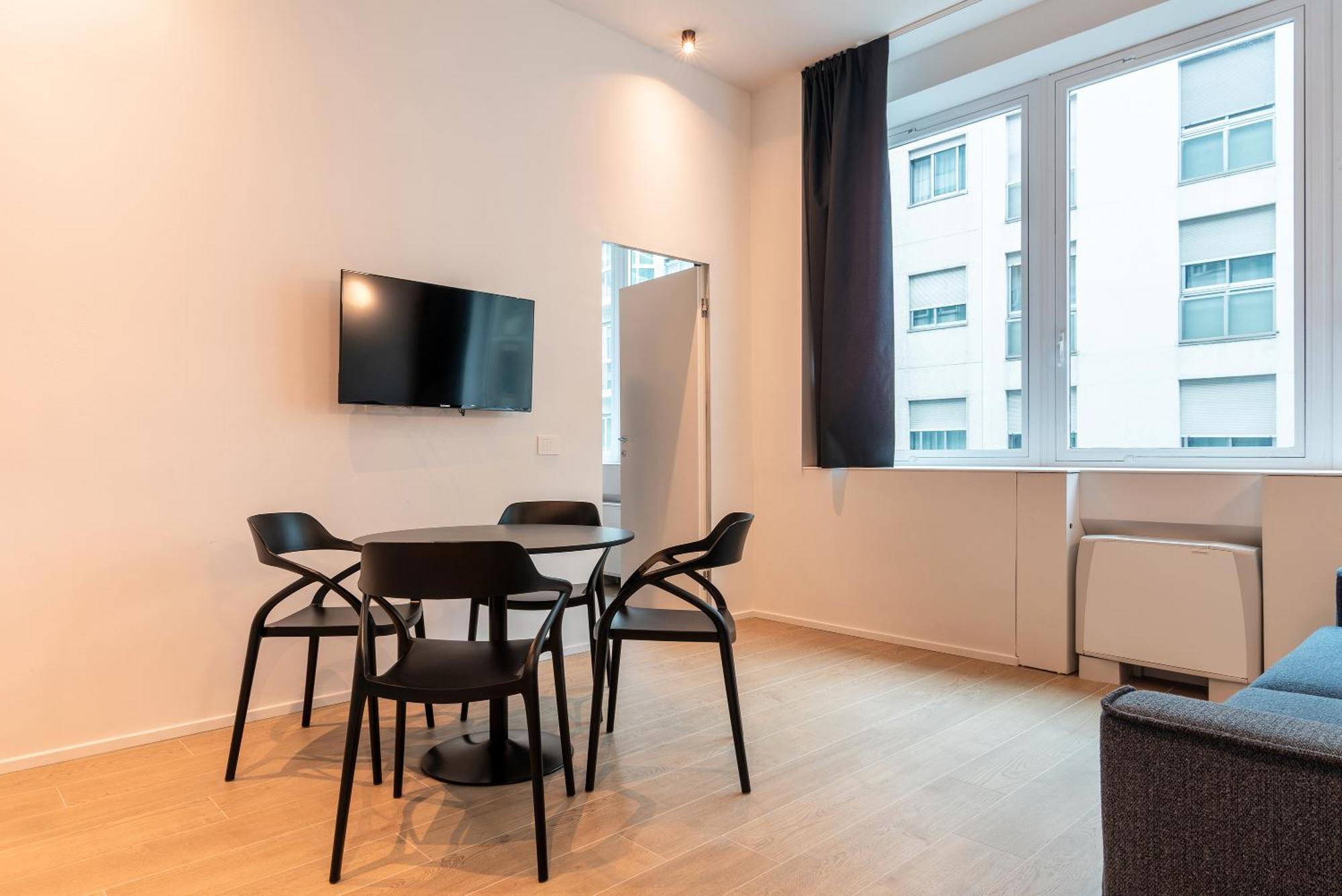 Easyhomes-City Centre Suites Milaan Buitenkant foto