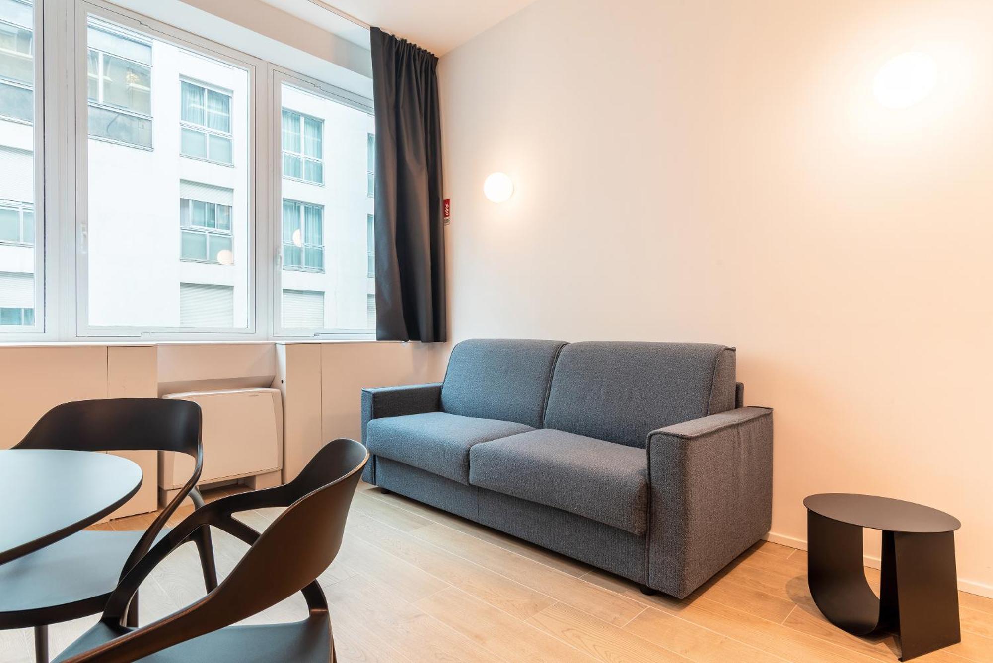 Easyhomes-City Centre Suites Milaan Buitenkant foto